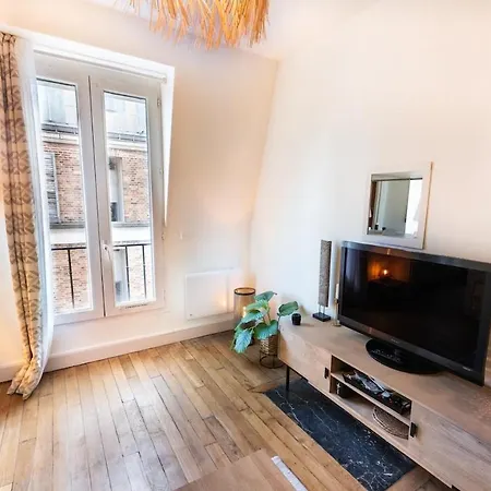 Calme Et Lumineux 18eme Arrondissement Apartment Paris